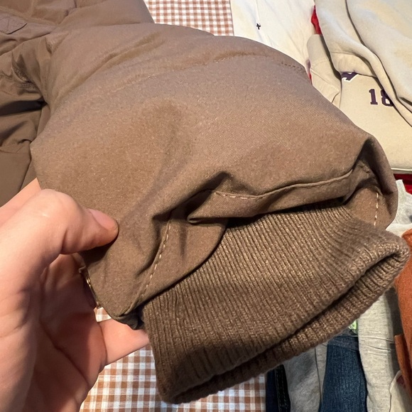 Women’s Brown Puffer Hooded Jacket - Picture 5 of 6